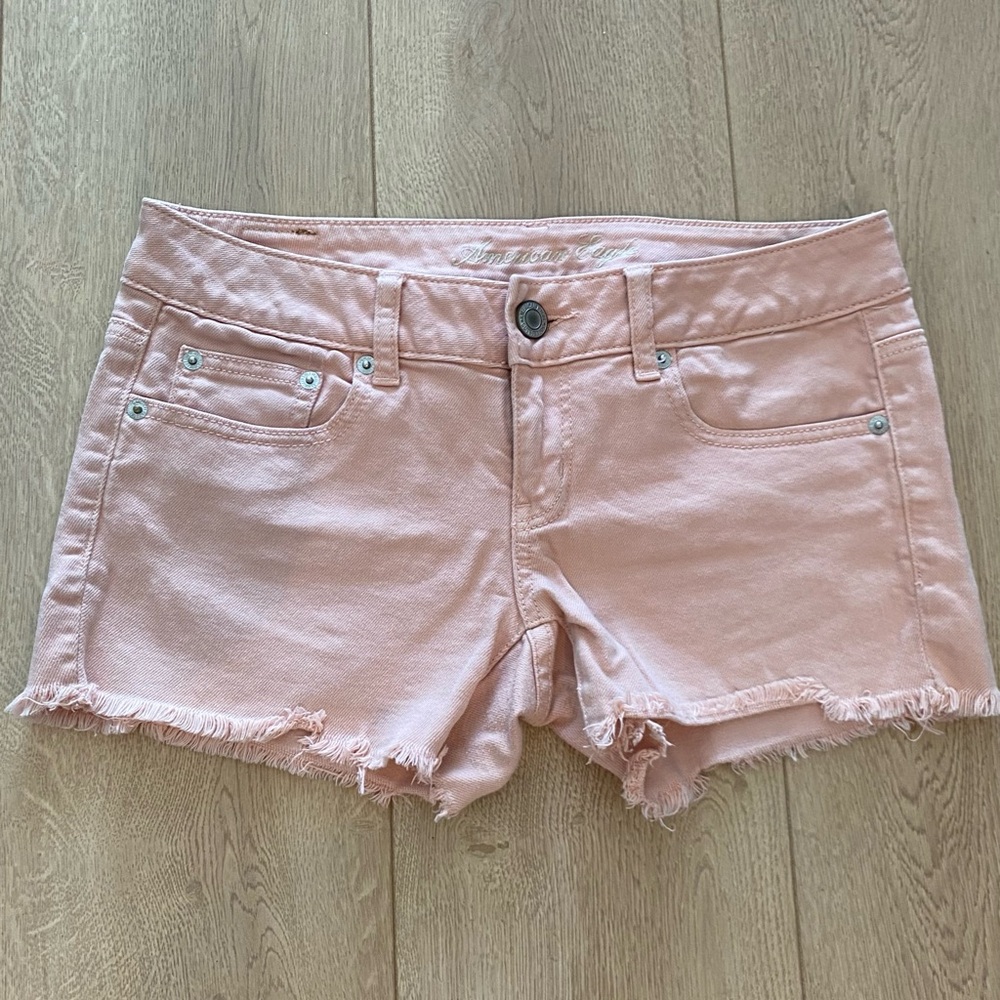 American Eagle Low Rise Light Pink Denim Shorts, Size 4